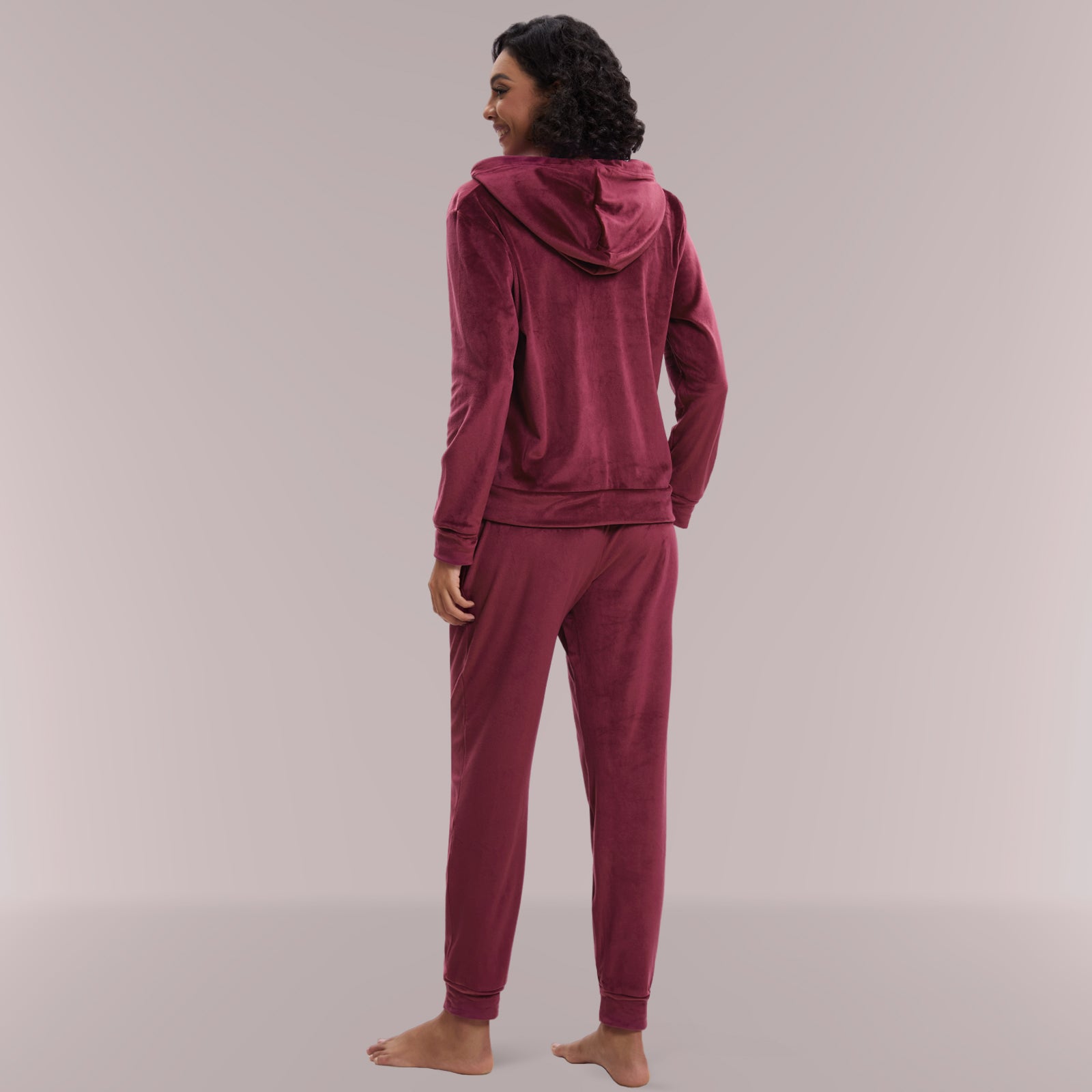 Mnamo Velvet Hoodie Tracksuit - Cuffed Sleeves and Jogger Pants with Pockets