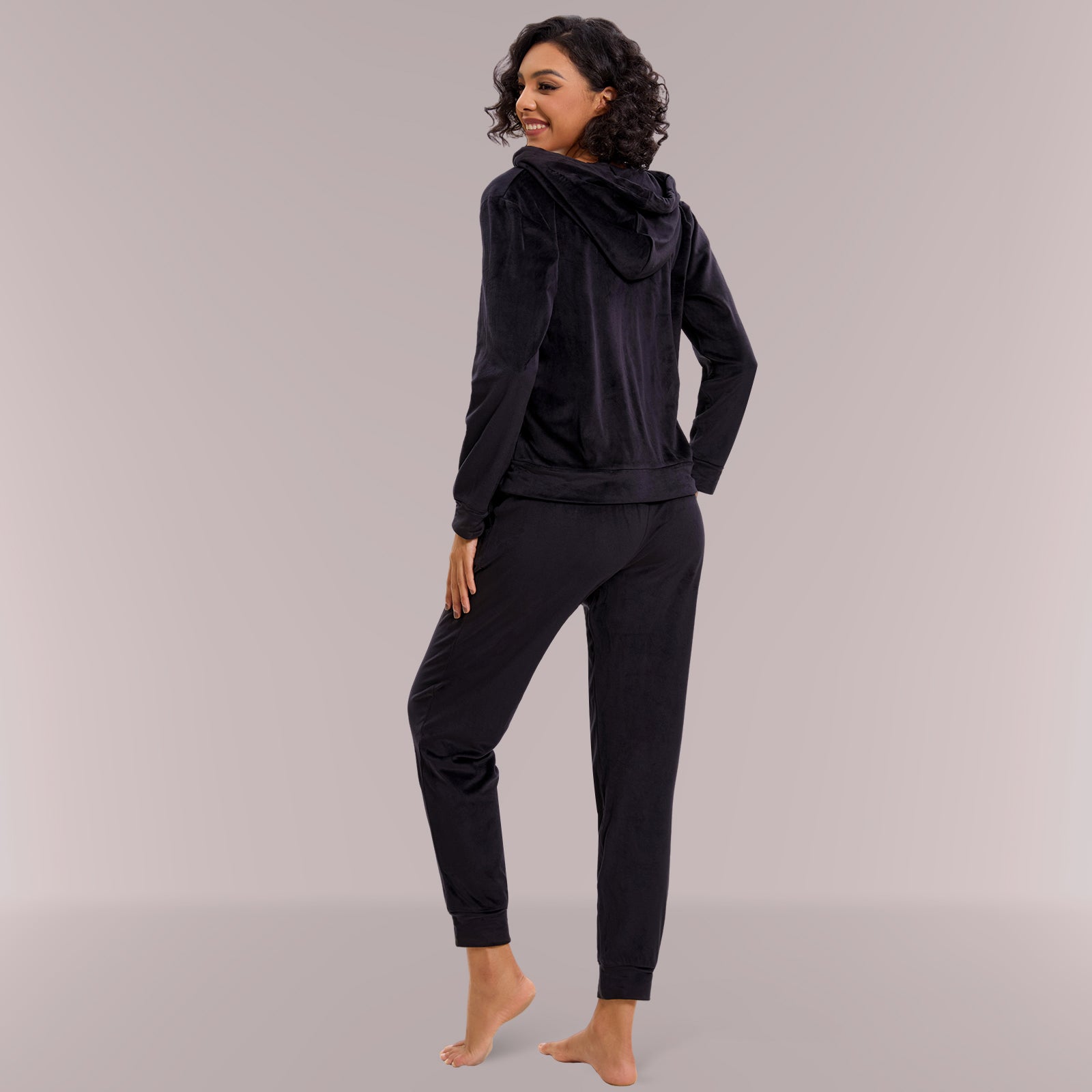 Mnamo Velvet Hoodie Tracksuit - Cuffed Sleeves and Jogger Pants with Pockets