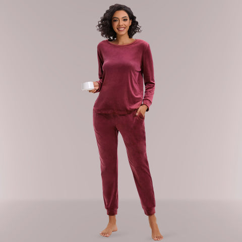 Mnamo Velvet Lounge Set - Crew Neck Top and Cuffed Jogger Pants