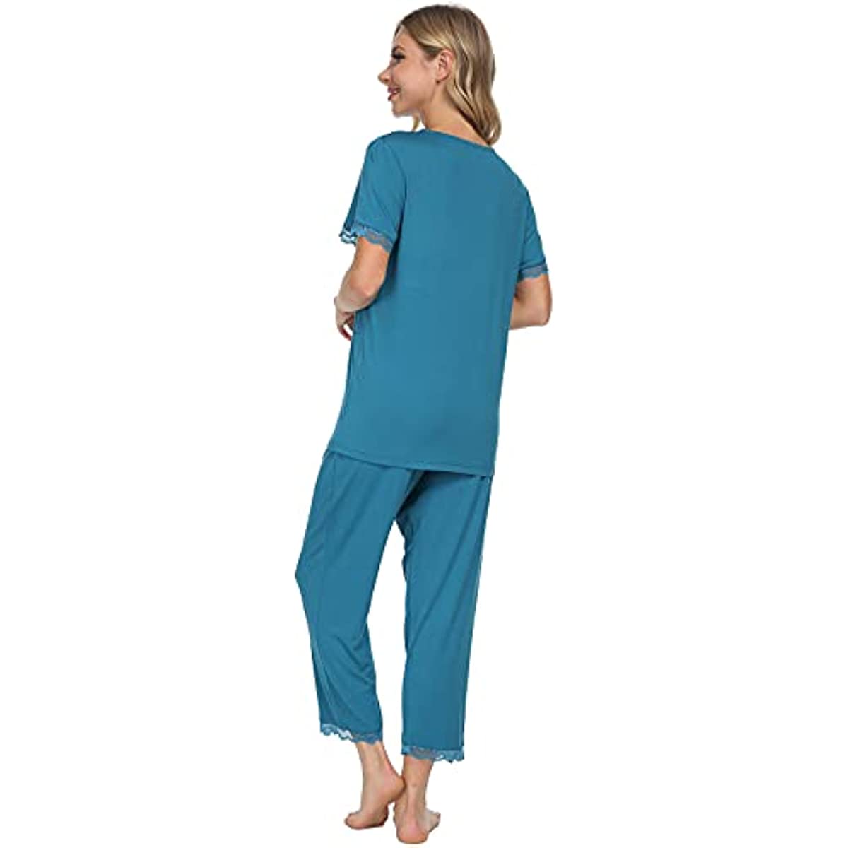 DE Mnemo Schlafanzug Damen Kurzarm Pyjama Capri mit V-Ausschnitt und Caprihose 2 Stück Weiche Nachtwäsche Loungewear mit Spitzendekoration